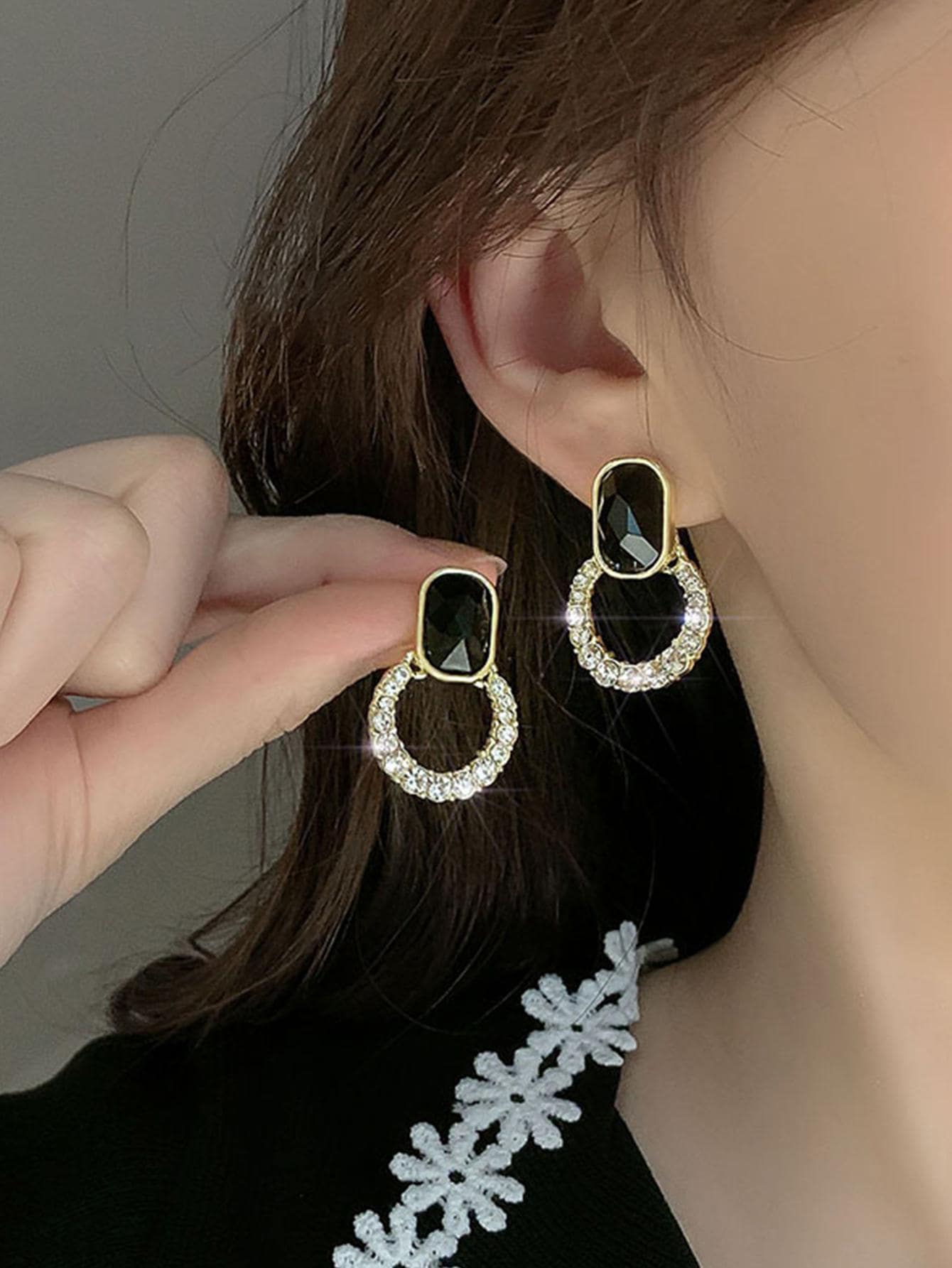Rhinestone Decor Earrings