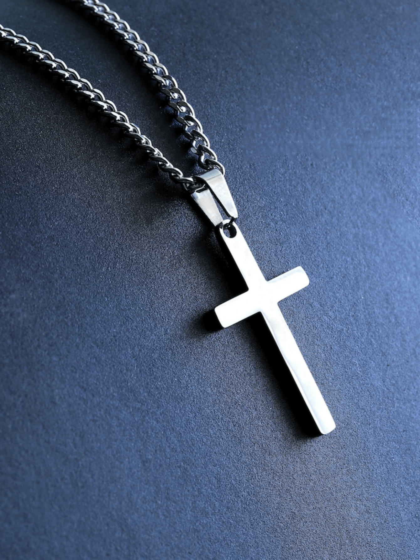 1pc Stylish Cross Pendant Thin Chain Men'S Necklace, Waterproof And Fadeless, Ideal For Daily And Festive Parties