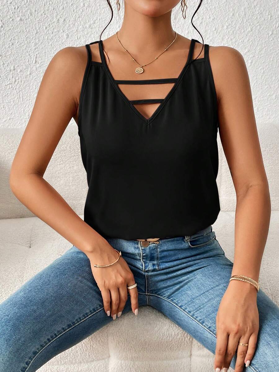Essnce Cut Out Front Solid Blouse