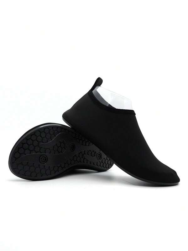 Men Slip-on Sneakers, Sporty Outdoor Black Polyester Aqua Socks